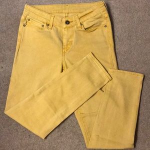 Mustard Levi’s ankle jeans